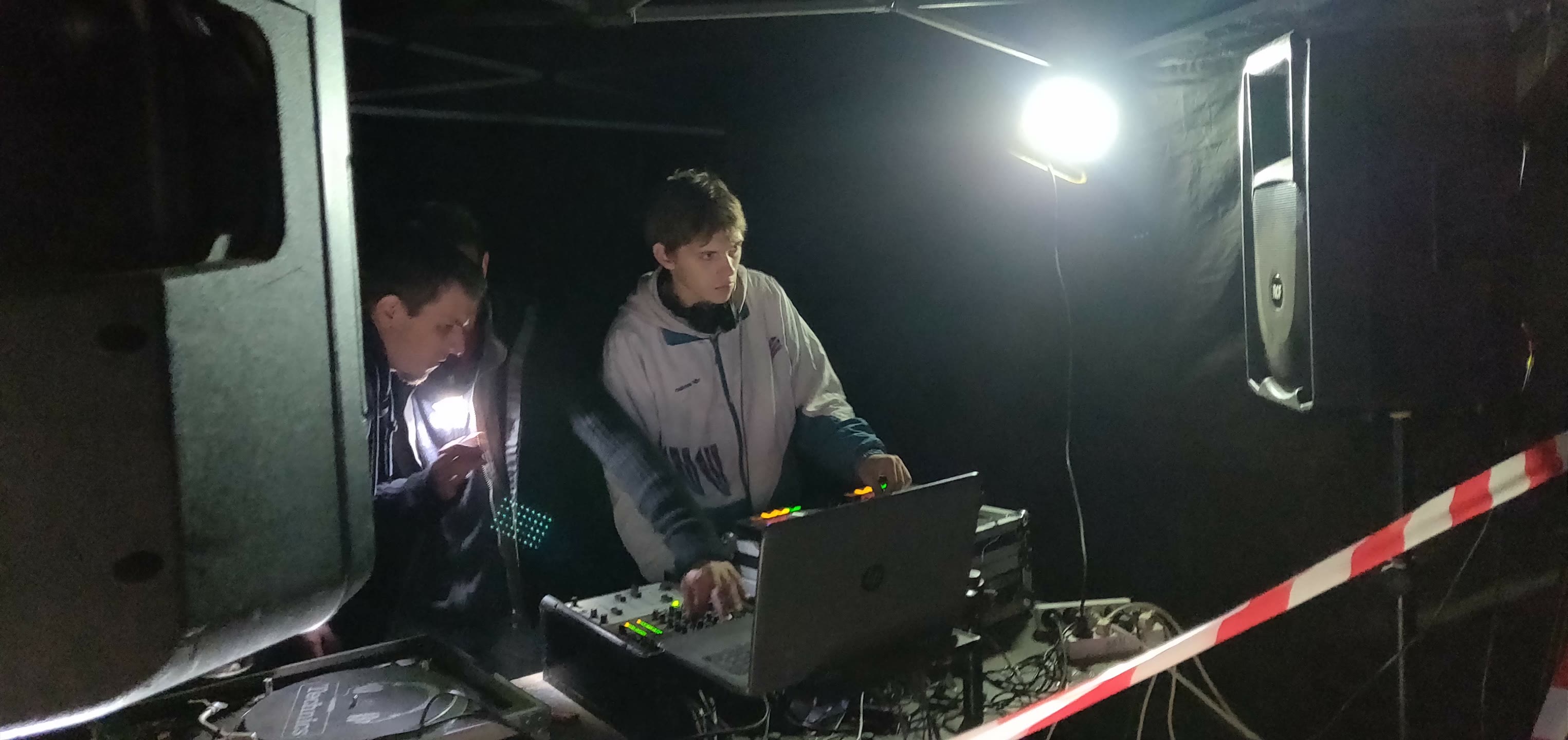 Backstage · 03:39 AM